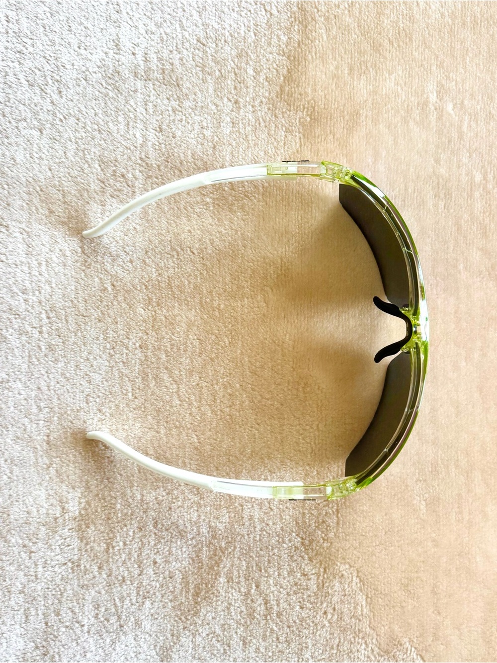 Vintage Y2K Sporty Lime Green Sunglasses with Purple Mirrored Lenses - Picture 2 of 4